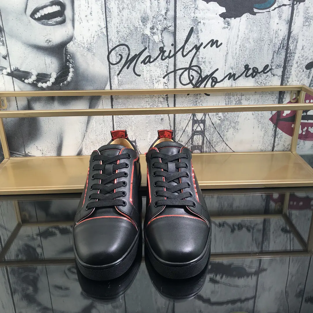 Men's Low-Top Lace-Up Sneakers with Red Accents image 1
