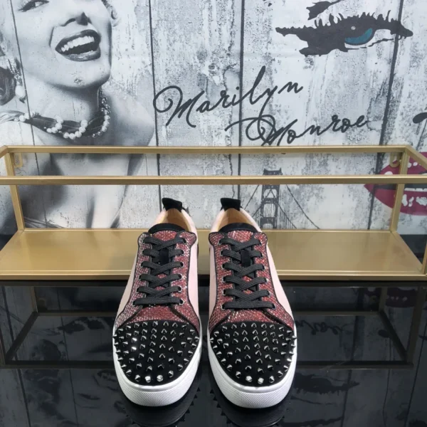 Men's Casual Skate Shoes with Studded Toe image 1
