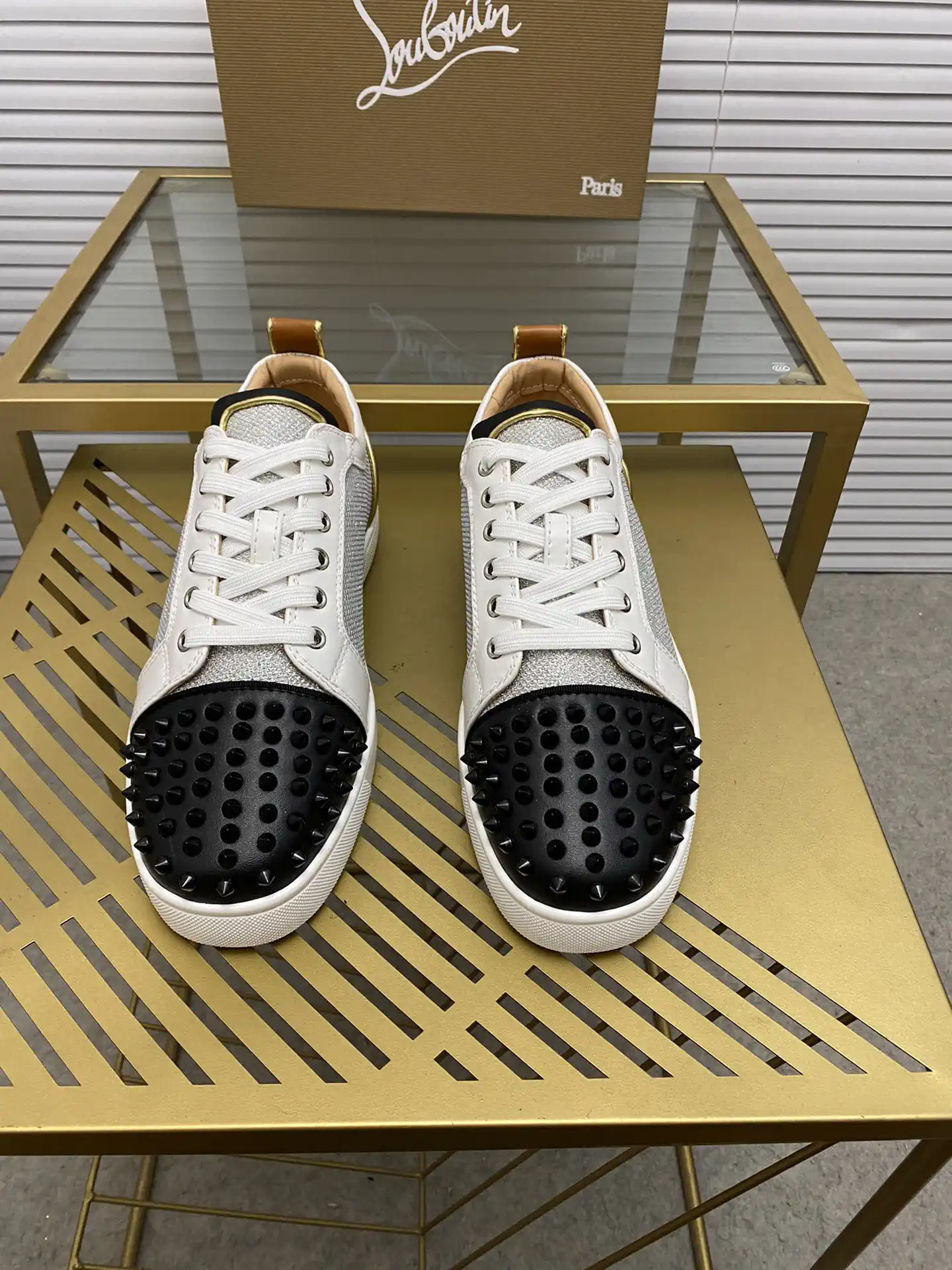 Unisex Casual Skate Shoes with Spiked Toe Cap image 1
