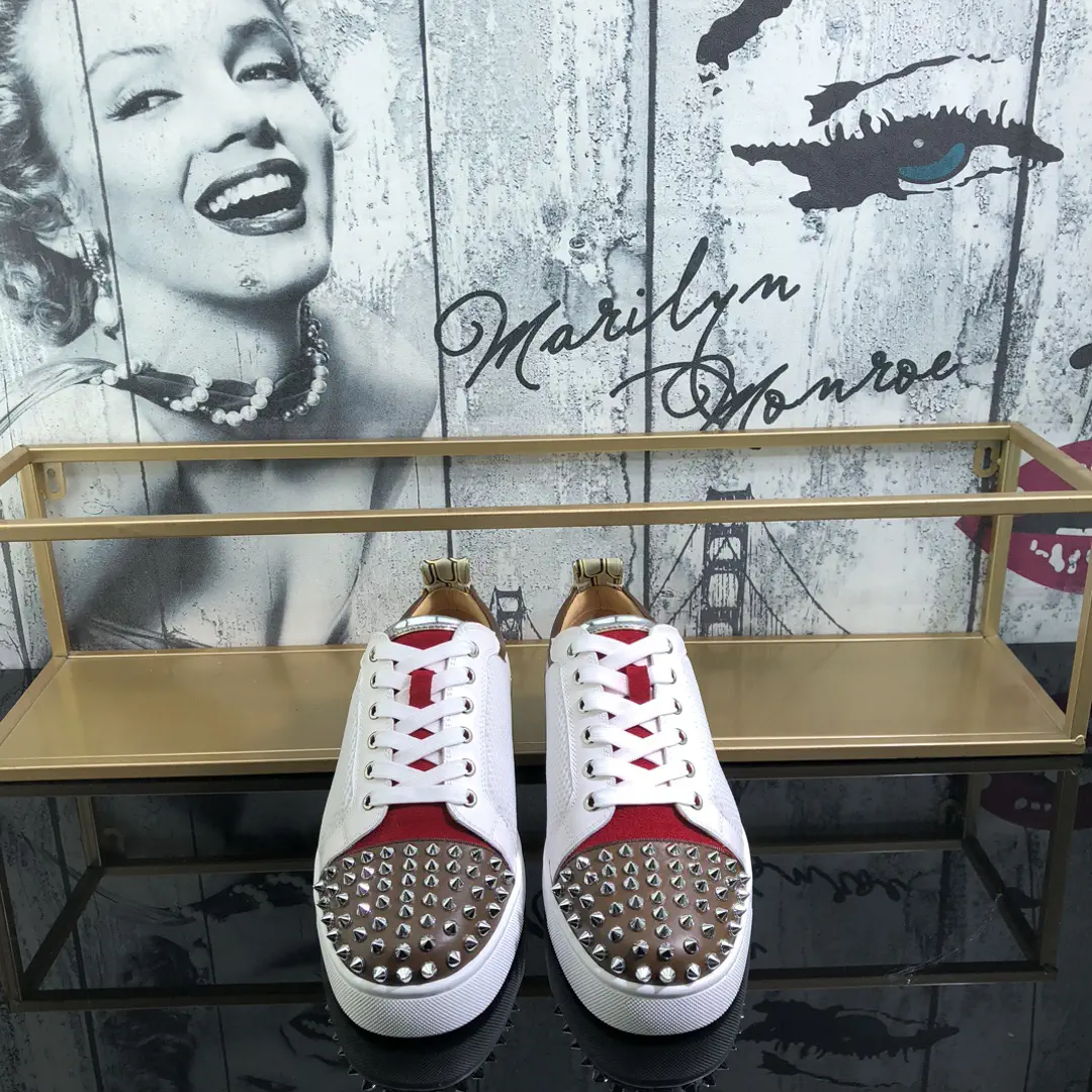 Rhinestone Decor Casual Skate Shoes image 1