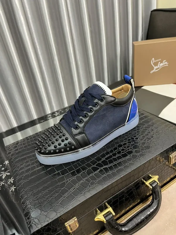 Men's Casual Skate Shoes with Spiked Toe image 1