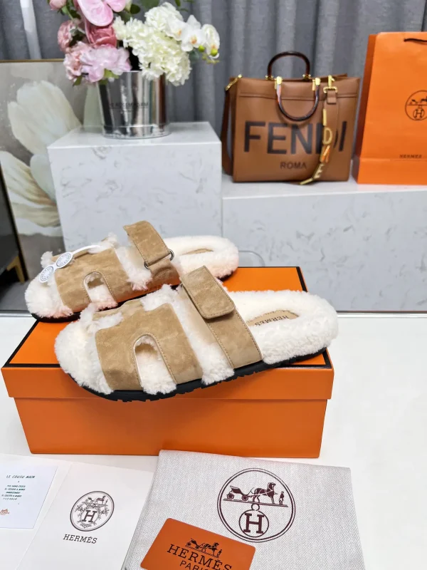 Women's Fleece Slippers image 1