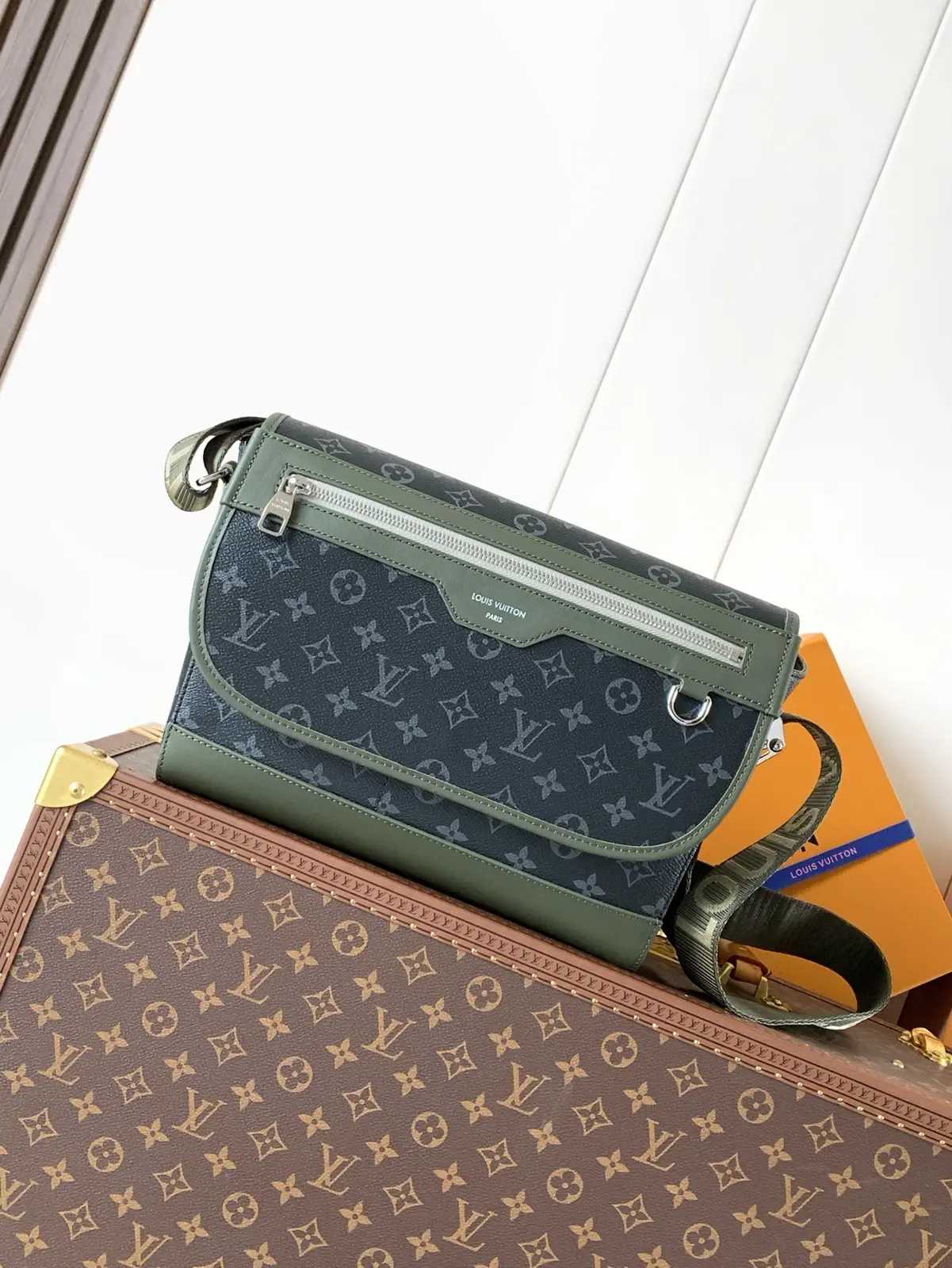 Louis Vuitton Monogram Eclipse Canvas Courrier Messenger Bag image 1