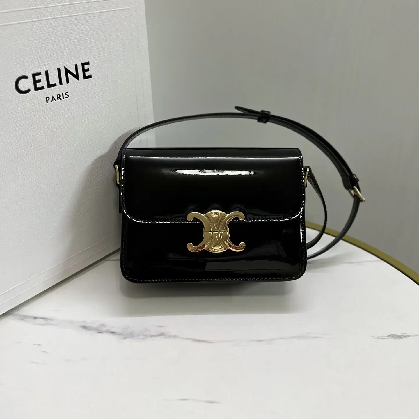 CELINE Triomphe Patent Leather Shoulder Bag image 1