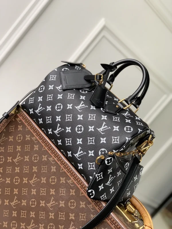 Louis Vuitton Speedy P9 Bandoulière 30 Monogram Top Handle Bag image 1