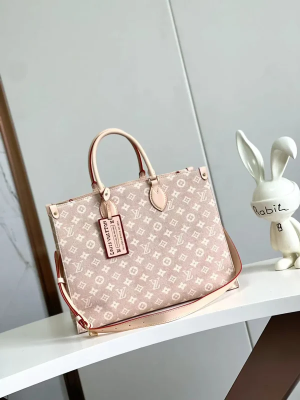 Louis Vuitton Onthego Medium Monogram Tote Bag image 1