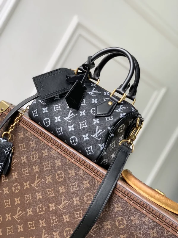 Louis Vuitton Monogram Speedy P9 Bandoulière 20 Top Handle Bag image 1