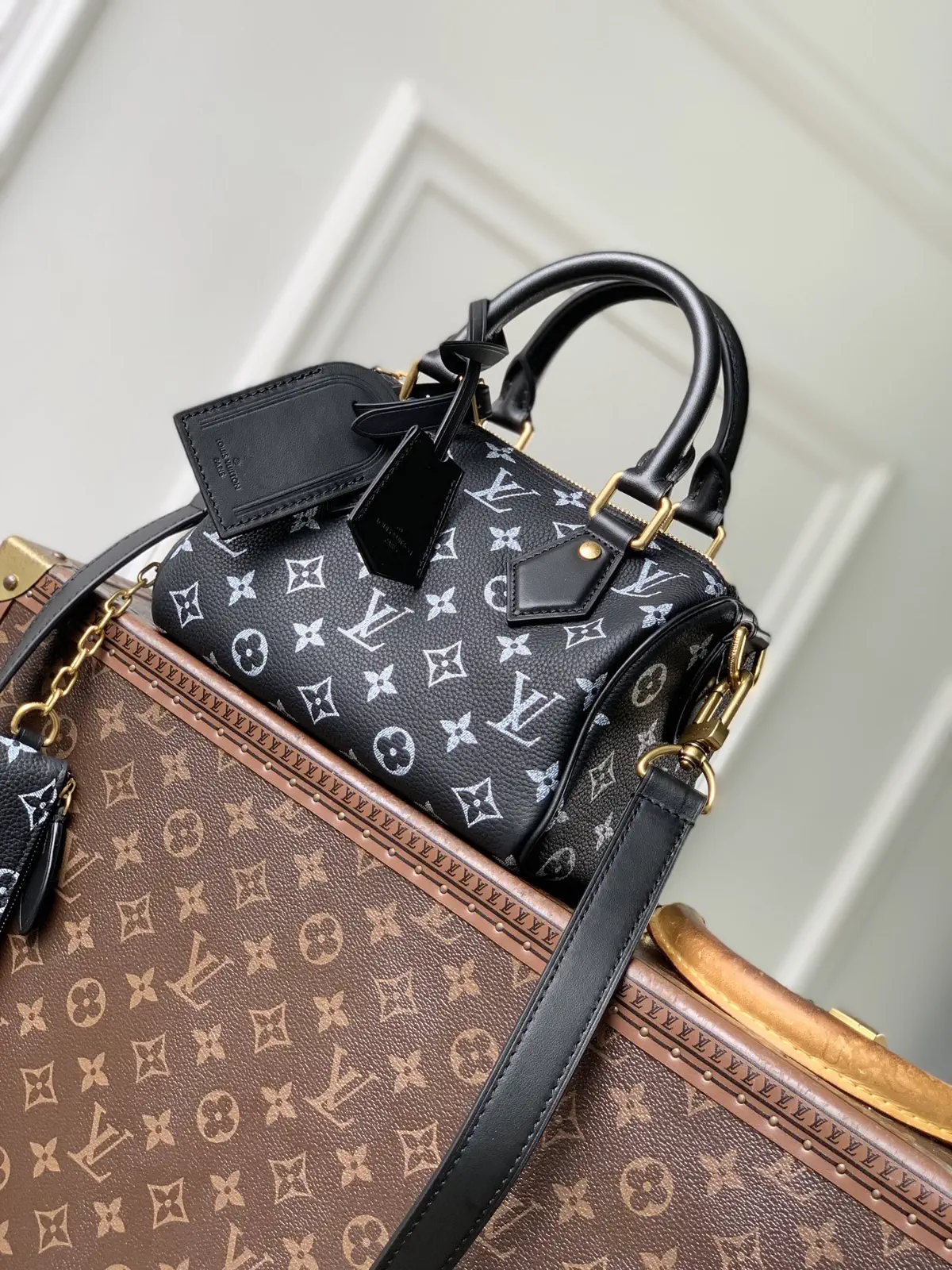 Louis Vuitton Monogram Speedy P9 Bandoulière 20 Top Handle Bag image 1