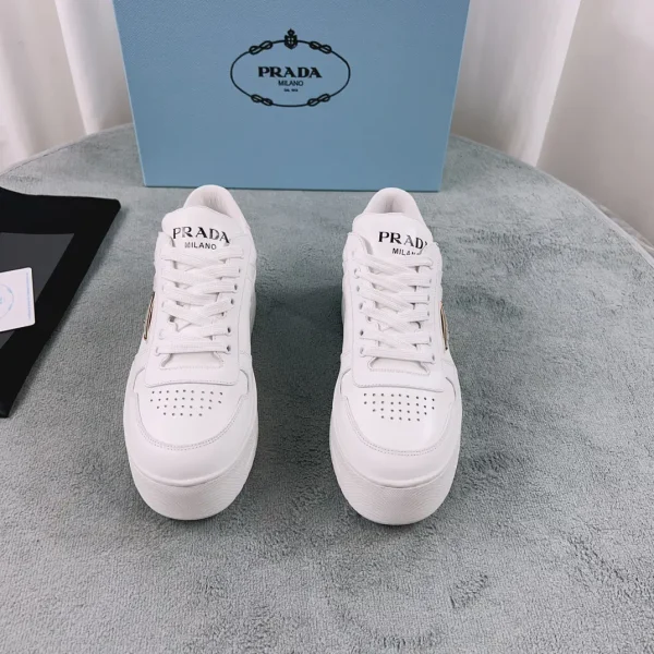 Genuine Leather Lightweight Foam-Sole Shoes image 1
