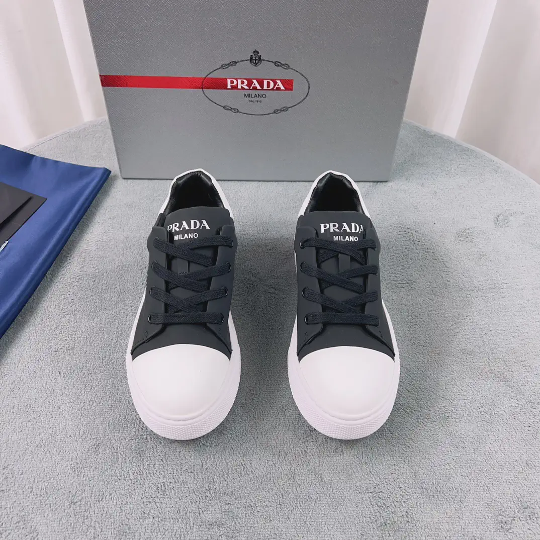 Classic Silk Cowhide Leather Shoes image 1