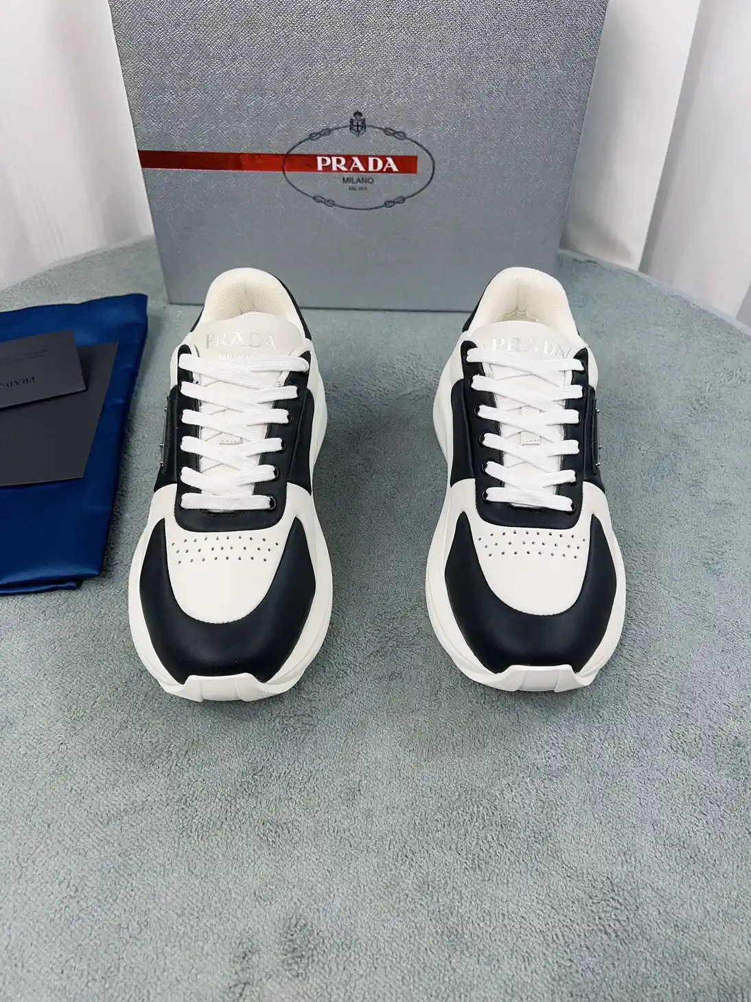 Men's Leather Shoes image 1