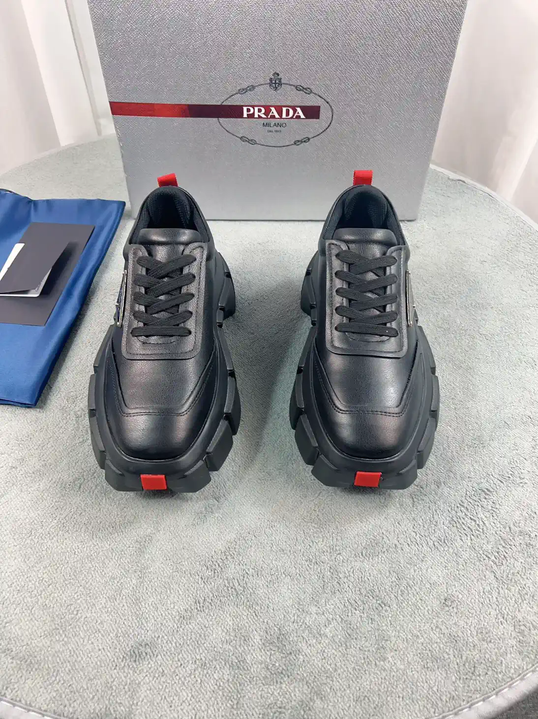 Women's Leather Sneakers image 1