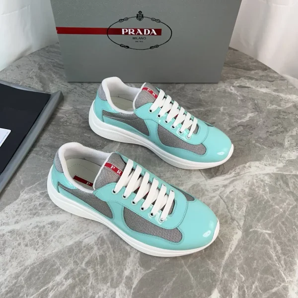 Classic Style Low-Top Casual Shoes image 1