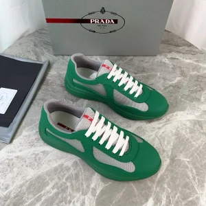 Classic Low-Top Casual Shoes image 1