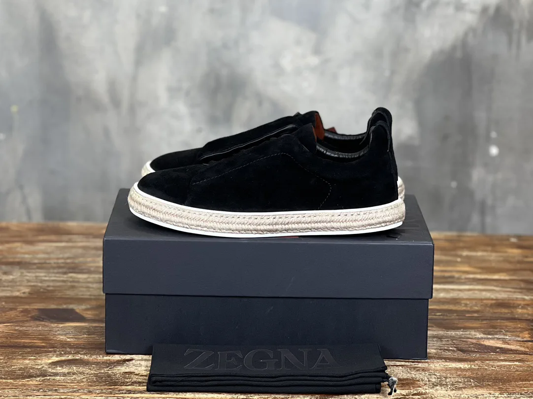 Men's Triple Stitch Low Top Slip On Casual Sneakers image 1