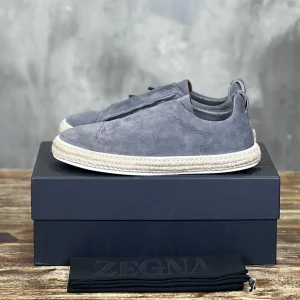 Men's Triple Stitch Low Top Slip On Casual Shoes image 1