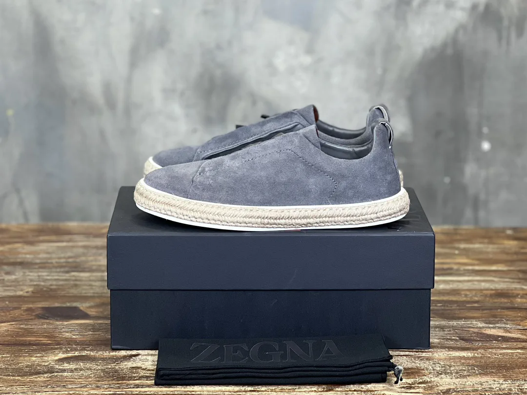 Men's Triple Stitch Low Top Slip On Casual Shoes image 1