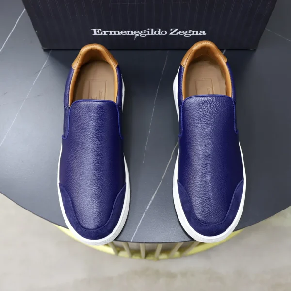 Men's Slip-On Casual Shoes image 1