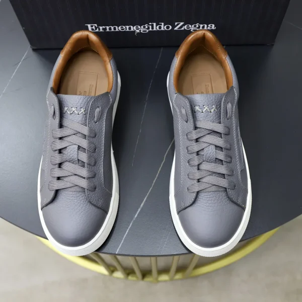 Men's Gray Leather Low-Top Sneakers image 1