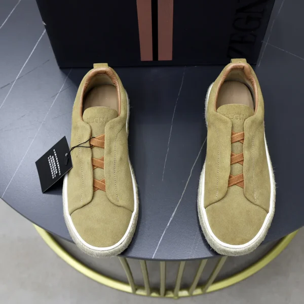 Men's Suede Slip-On Casual Shoes image 1