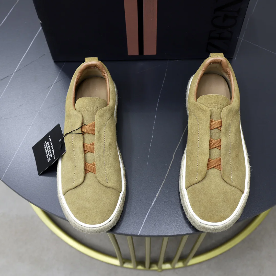Men's Suede Slip-On Casual Shoes image 1