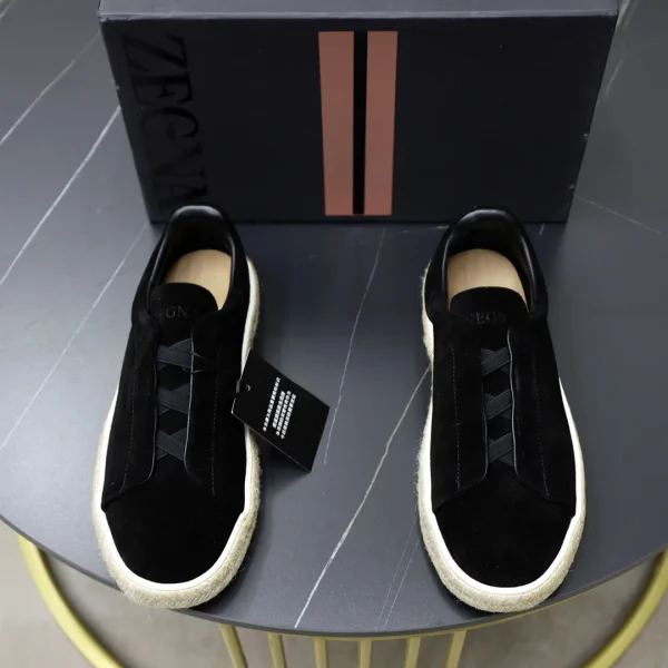 Men's Suede Low-Top Casual Shoes image 1