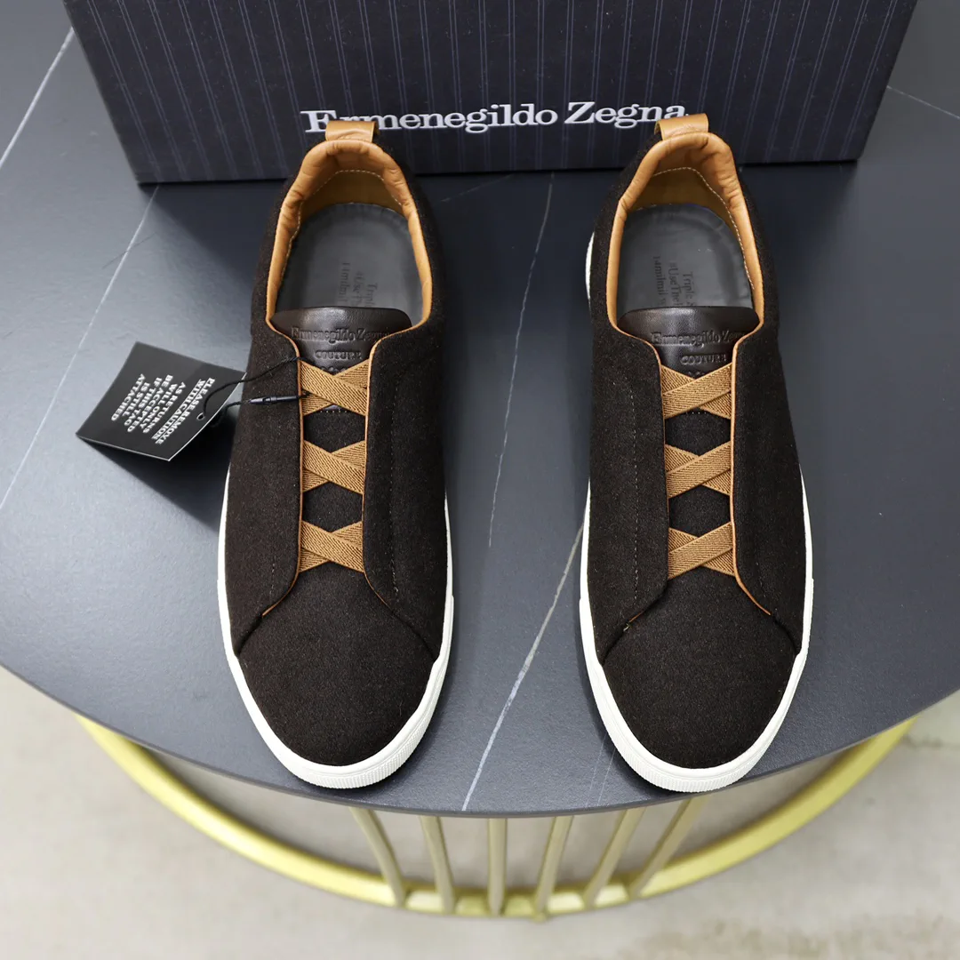 Men's Slip-On Casual Shoes image 1