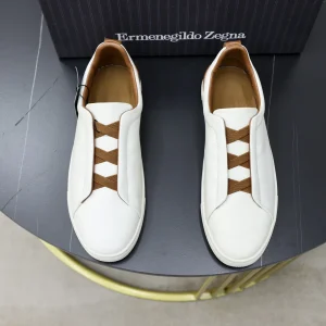 Men's Slip-On Casual Sneakers image 1