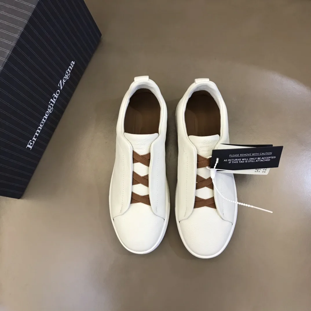 Men's Triple Stitch Casual Shoes image 1