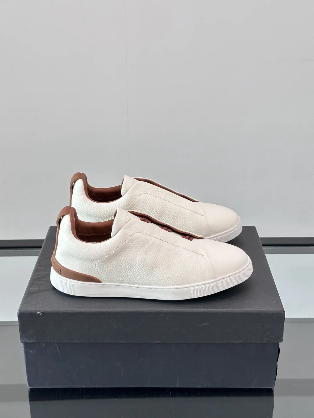 Ermenegildo Zegna Triple Stitch Low Top Casual Sneakers image 1