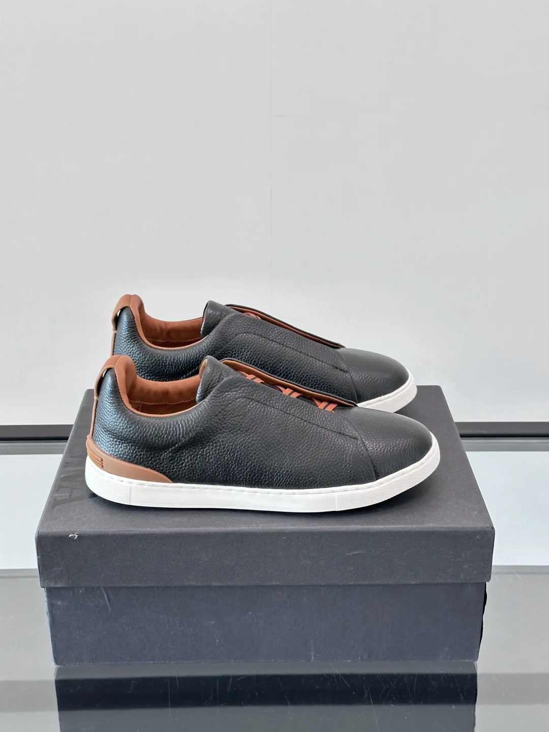 Ermenegildo Zegna Triple Stitch Low Top Casual Sneakers image 1