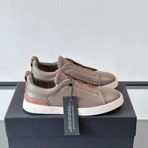 Ermenegildo Zegna Triple Stitch Low-Top Casual Sneakers image 1