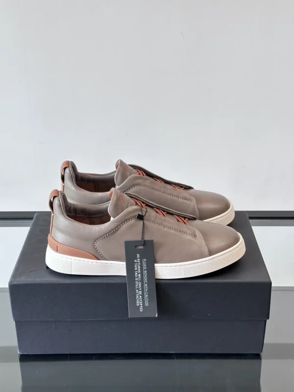 Ermenegildo Zegna Triple Stitch Low-Top Casual Sneakers image 1