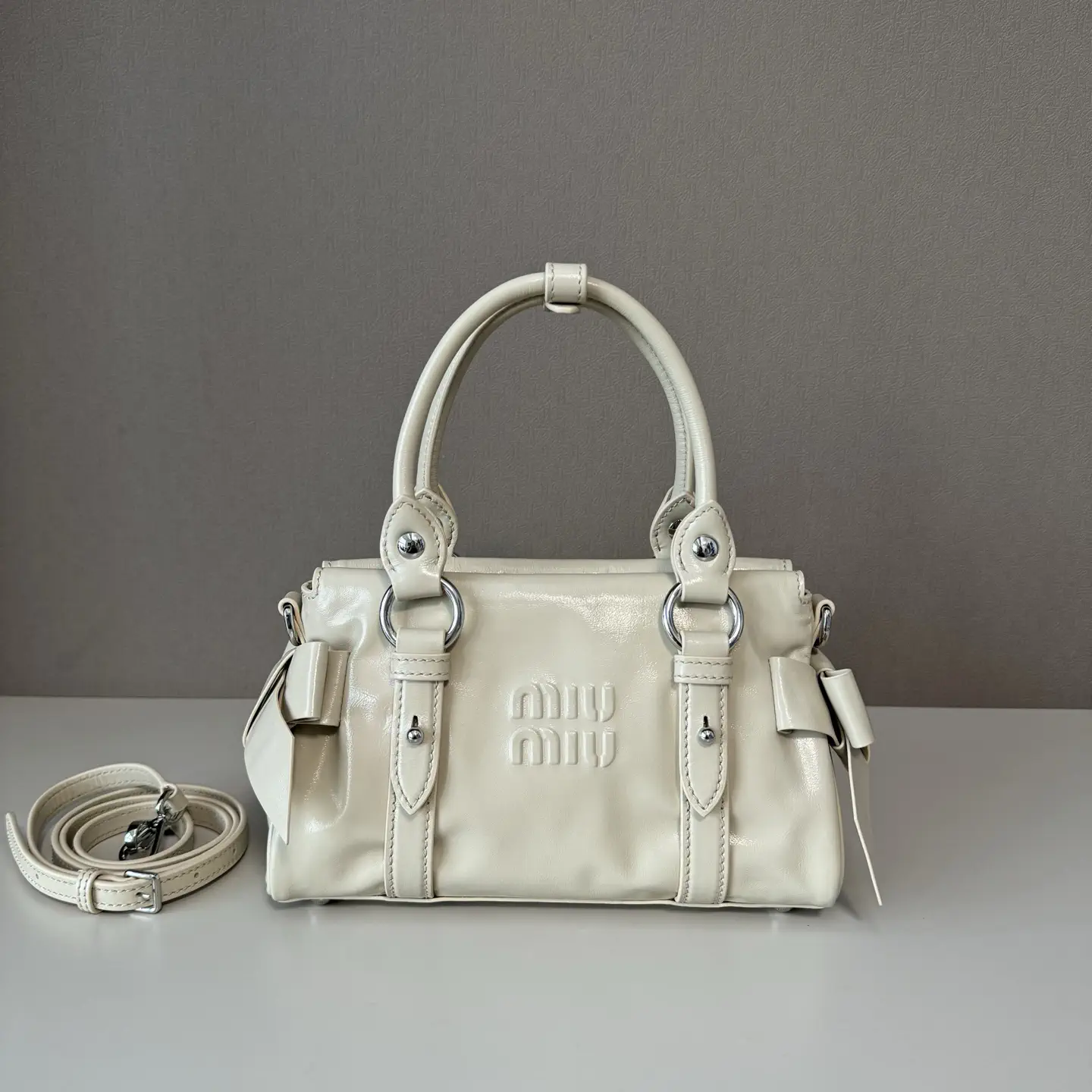 Miu Miu White Bow Detail Top Handle Bag with Crossbody Strap image 1