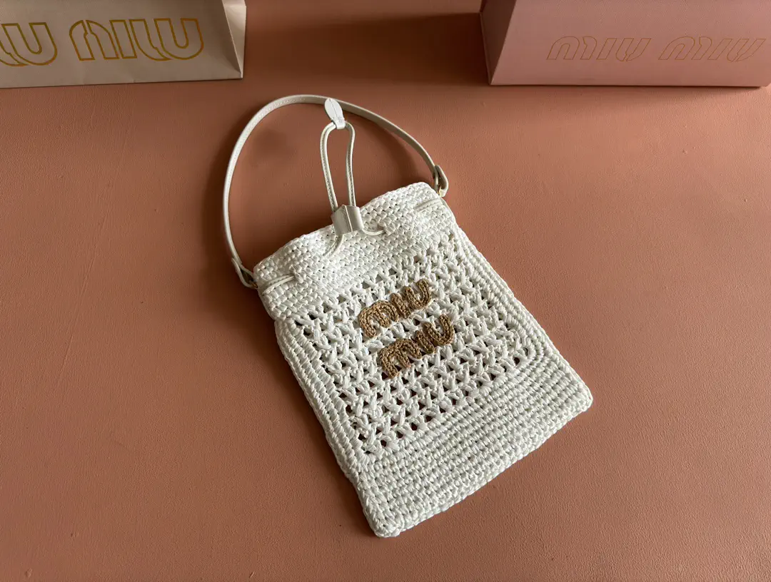 Miu Miu White Woven Shoulder Bag image 1