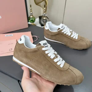Women's Vintage Casual Sneakers image 1