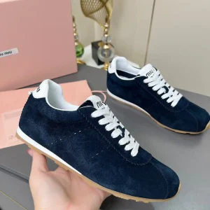 Women's Casual Vintage Distressed Sneakers image 1