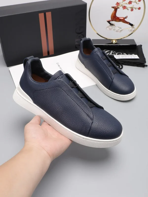 Men's Low-Top Leather Sneakers image 1