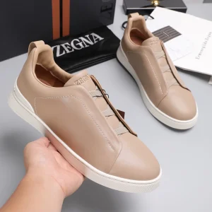 Men's Low Top Leather Sneakers image 1