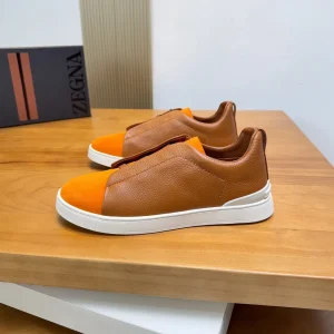 Low-top Casual Sneakers image 1
