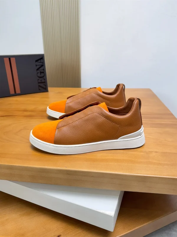 Low-top Casual Sneakers image 1