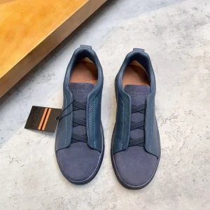 Low-top Casual Shoes image 1
