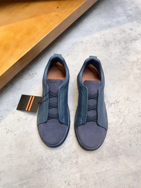 Low-top Casual Shoes image 1