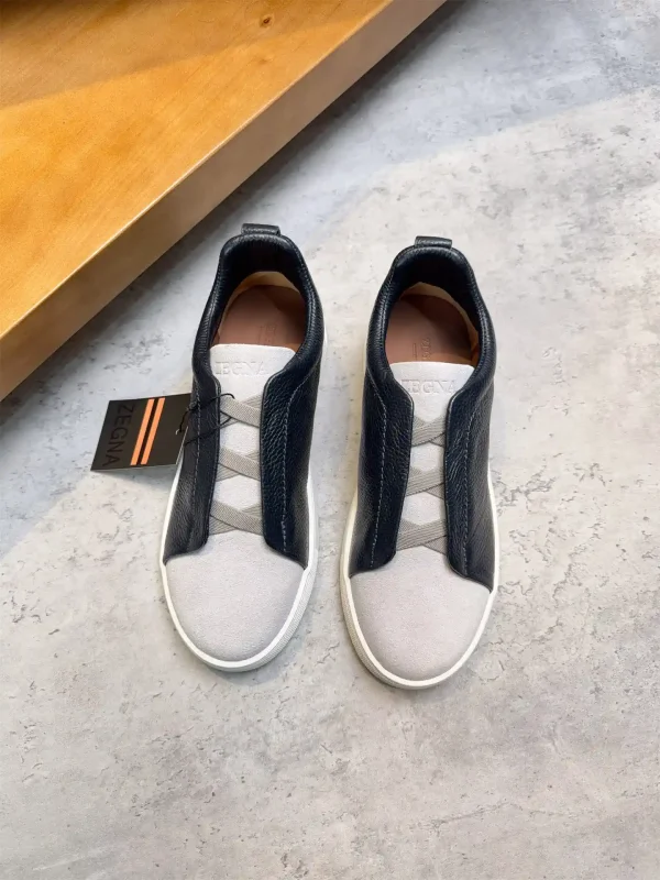 Low-top Casual Sneakers image 1