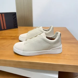 Low-top Casual Shoes image 1