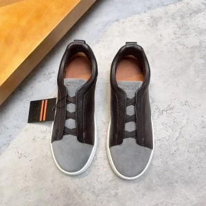 Low-top Casual Sneakers image 1