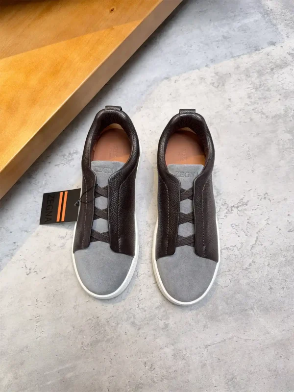Low-top Casual Sneakers image 1