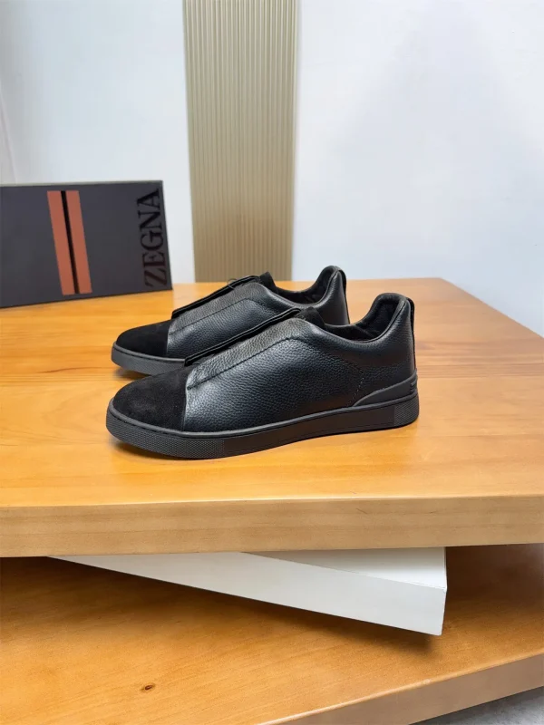 Men's Low Top Casual Shoes image 1