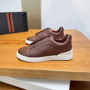 Low-top Casual Leather Shoes image 1