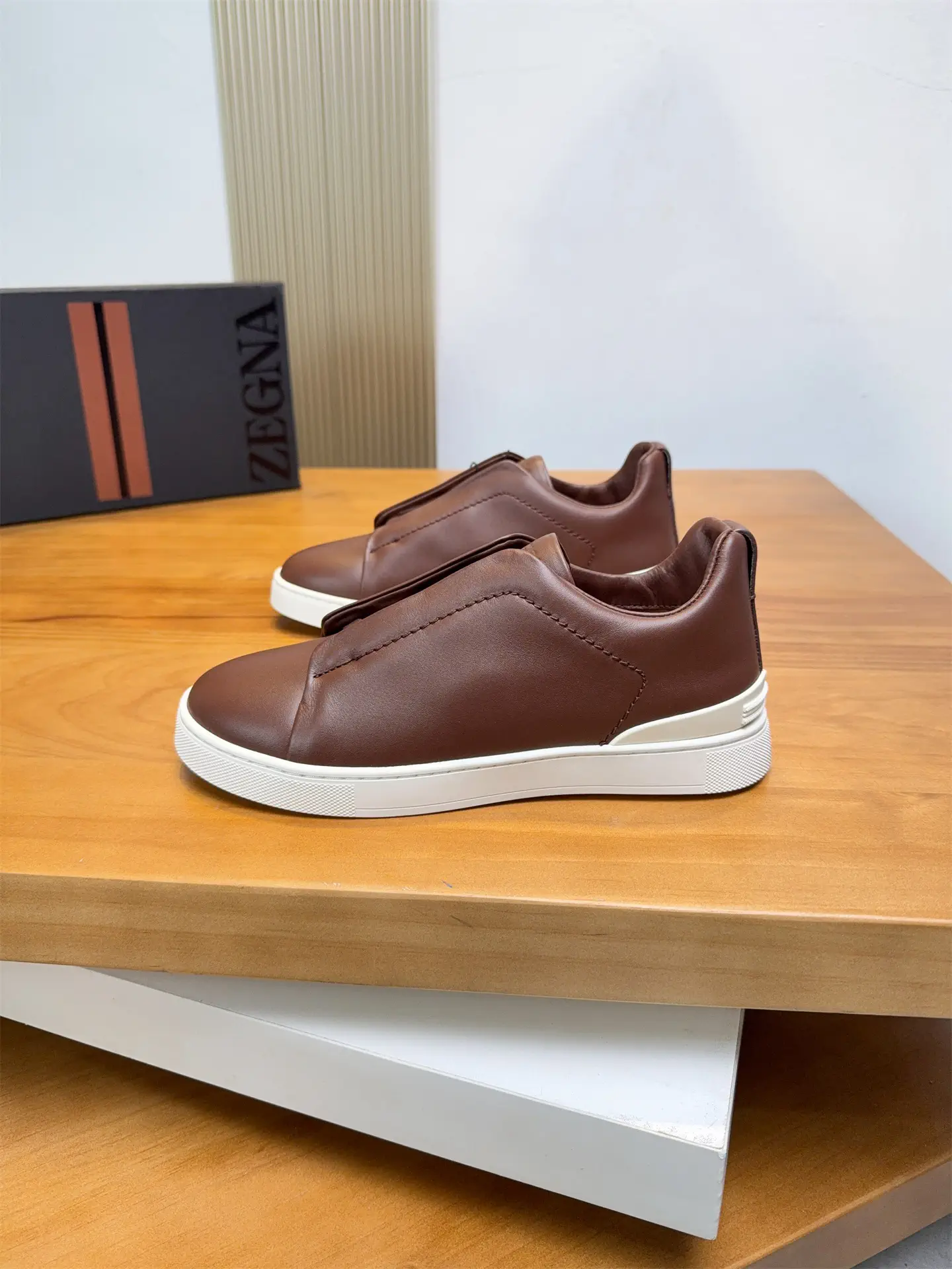 Low-top Casual Leather Shoes image 1